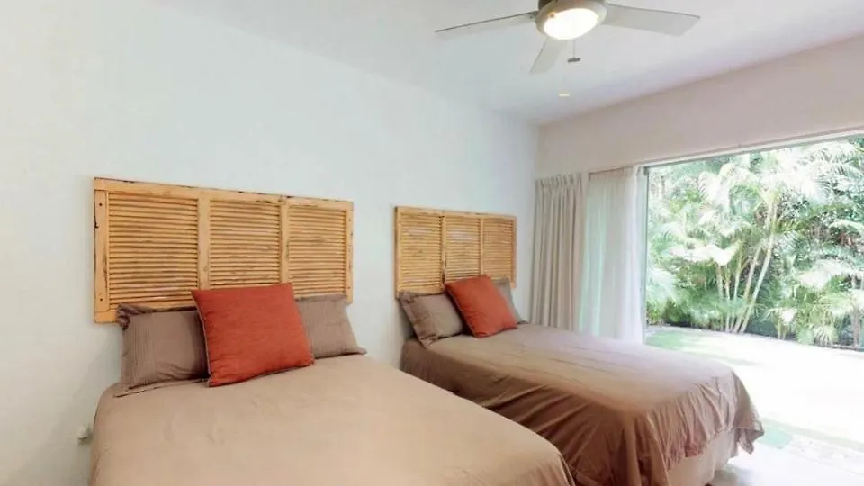 Bed and Breakfast Casa Rioja Playacar Плая-дель-Кармен