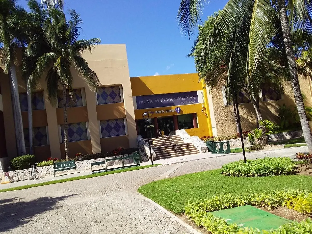 Casa Rioja Playacar Bed & Breakfast Playa del Carmen